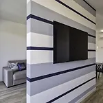 Elegant For A Stylish 아파트